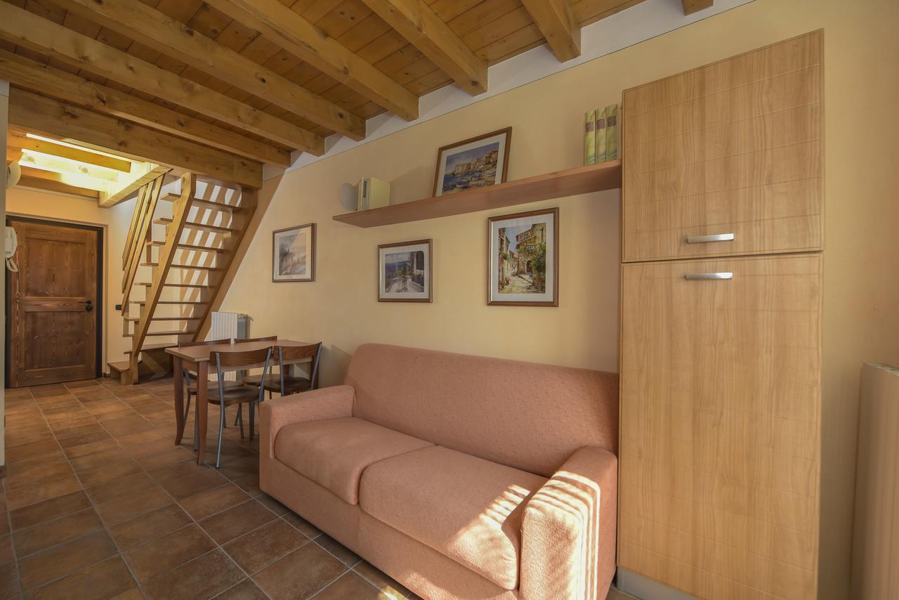 Villa Residenza Borgo Antico Paratico Exterior foto
